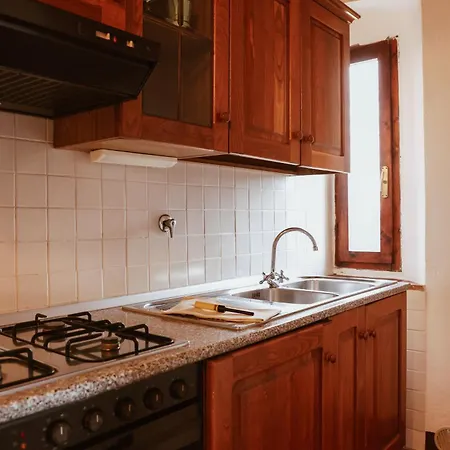 Bio-agriturismo La Ginestra Фермерский дом